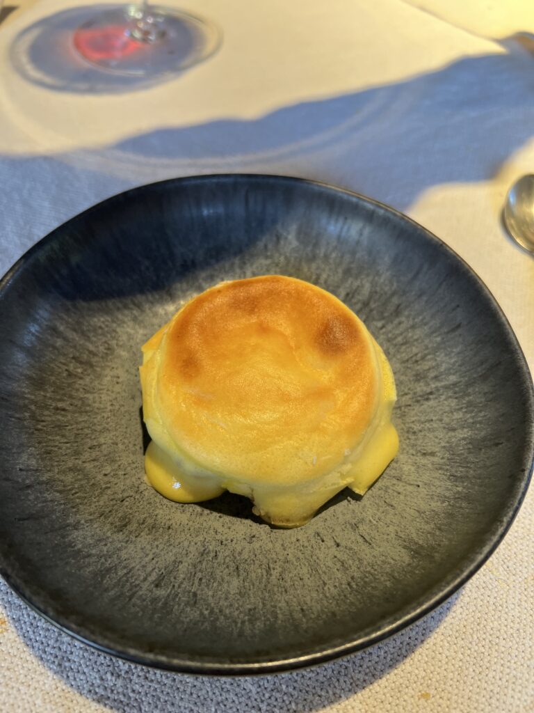 Tarta de queso y chocolate blanco en Asador Etxebarri